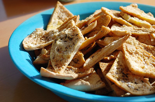 baked pita chips